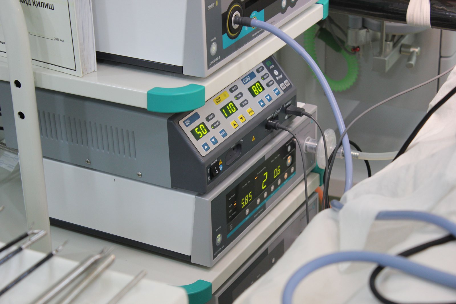 Medical equipment with digital displays in a clinical room